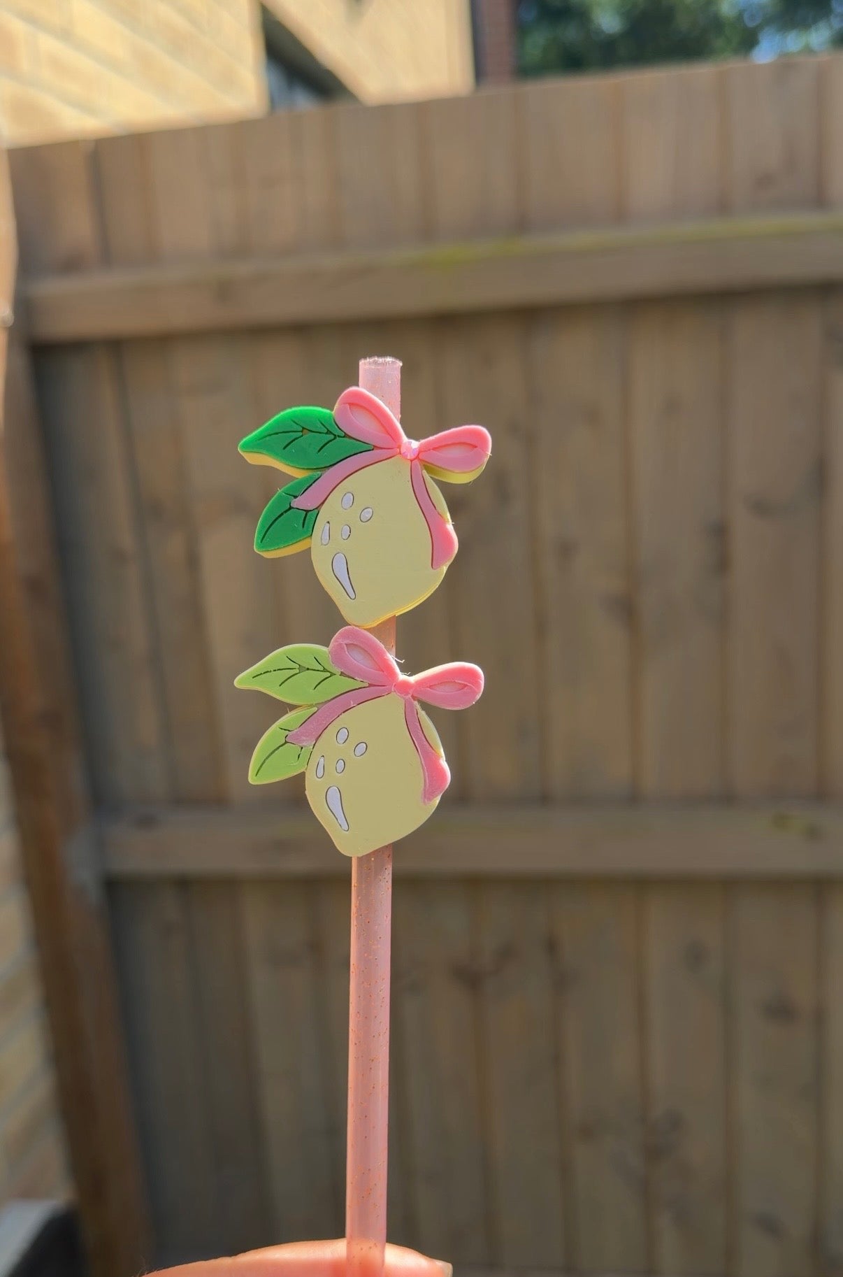 Lemon bow straw topper