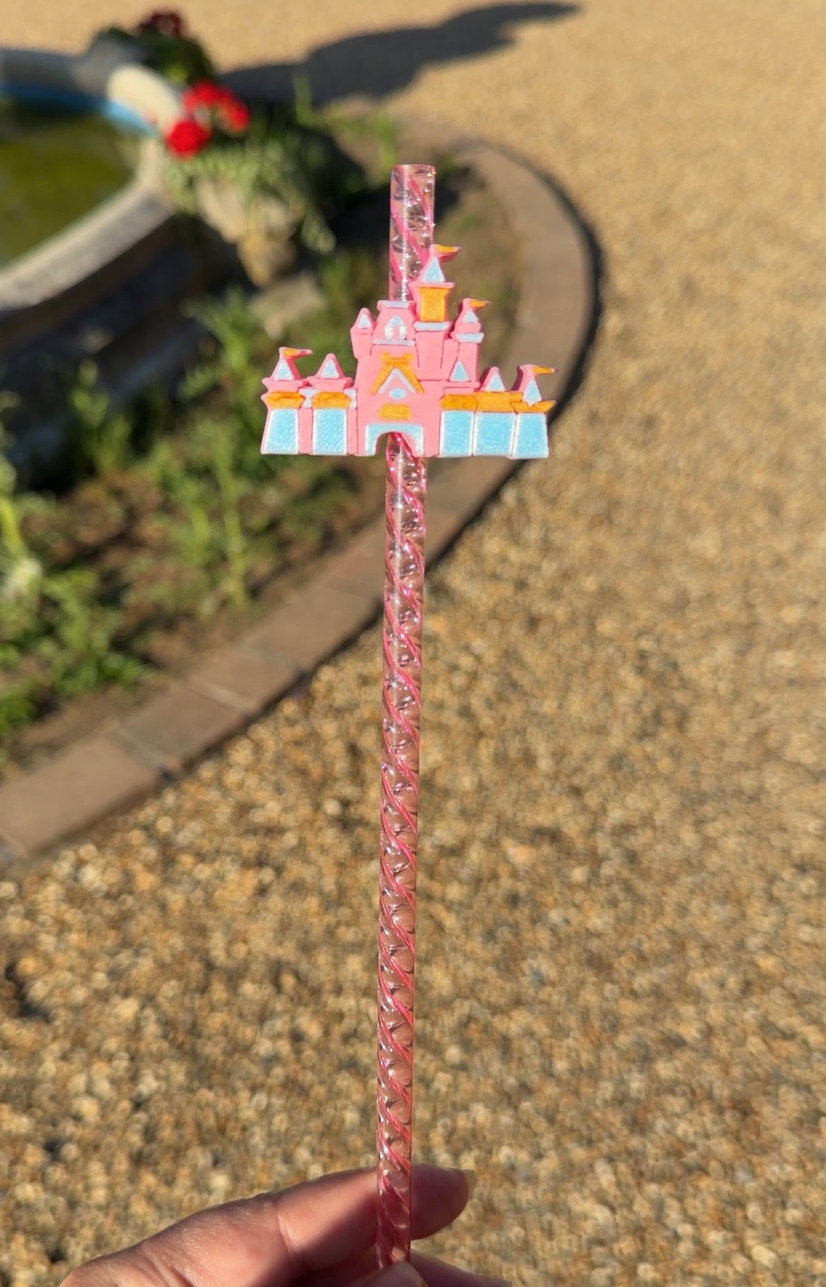 Castle straw topper