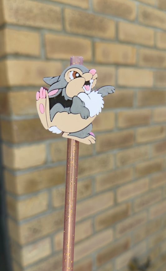 Thumper straw topper